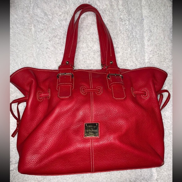 Dooney & Bourke draw string red Handbag- Preloved - Picture 1 of 11